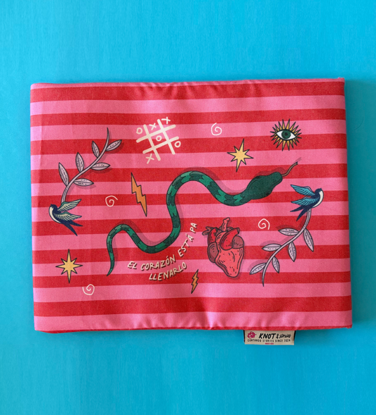 Funda Notebook Snake "El Corazón Está Pa' Llenarlo"