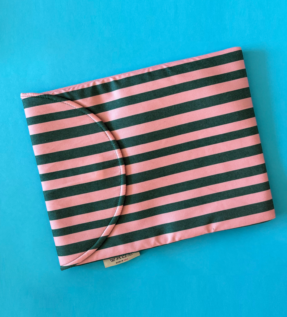 Funda Notebook Ají "Que Nada Te Pique"