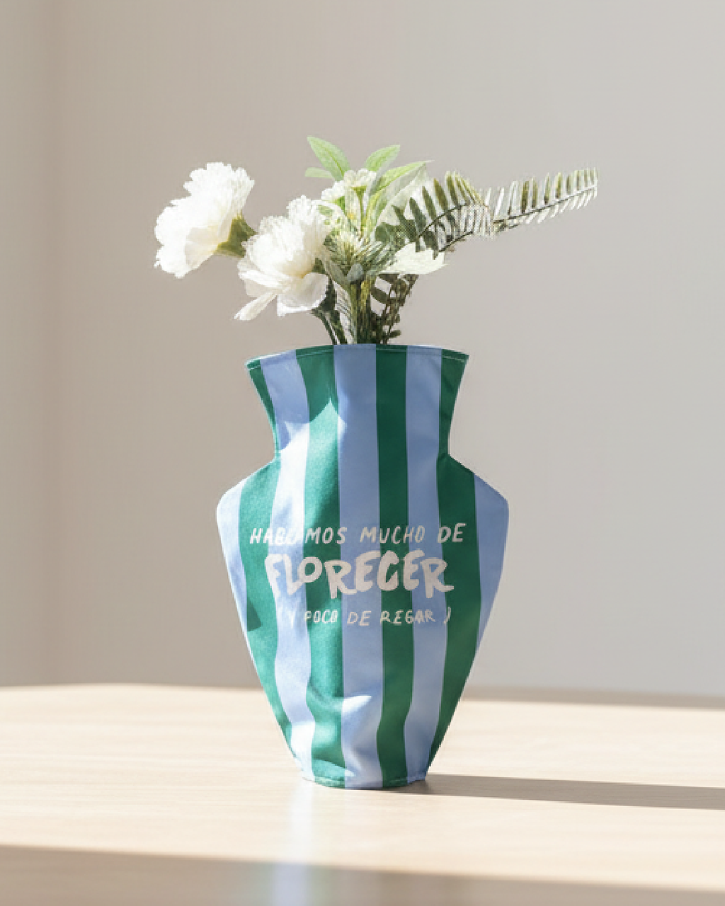 ReVase - Florero Reutilizable Hablamos Mucho de Florecer