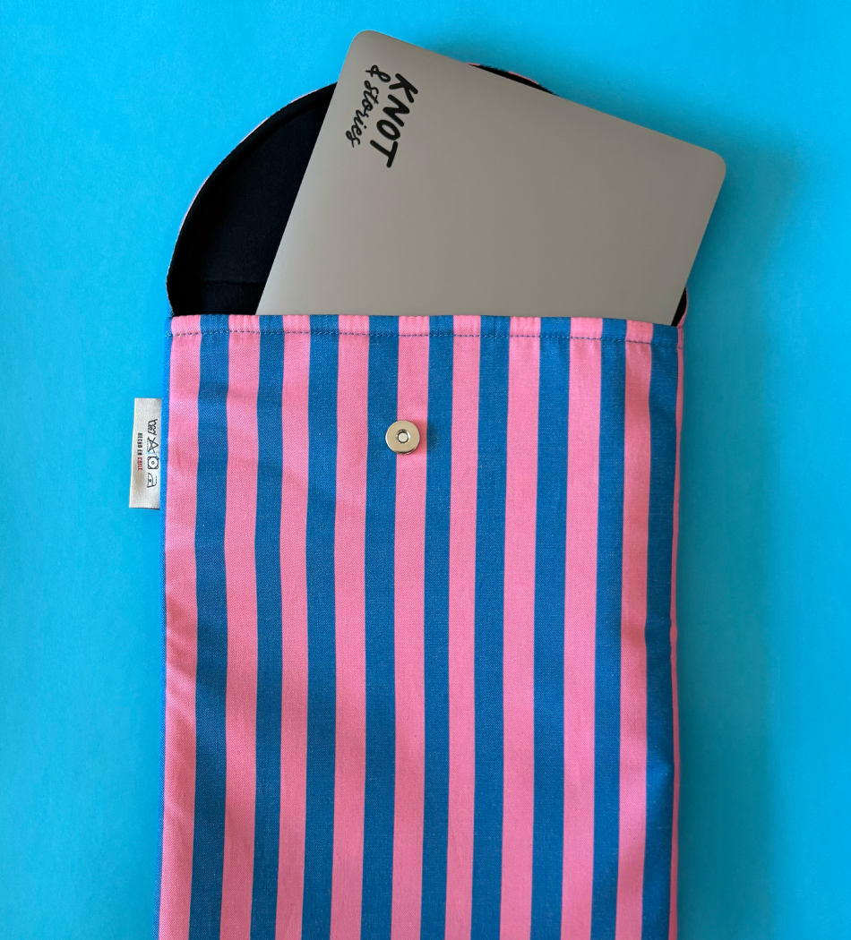 Funda Notebook "Si Quieres Magia, Be Magic"